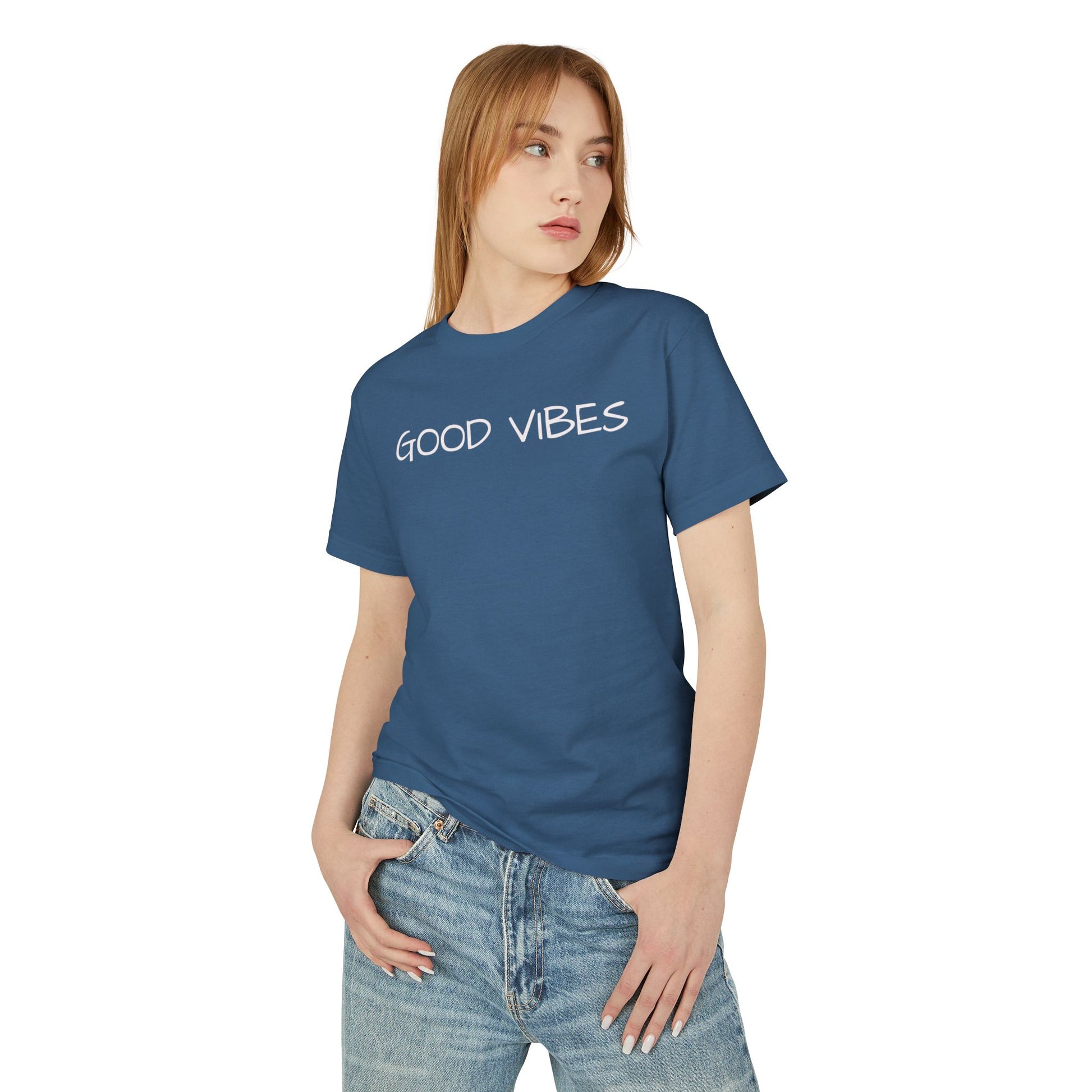 "Good Vibes" Unisex Heavyweight Tee - Comfort & Style for Everyday Adventures