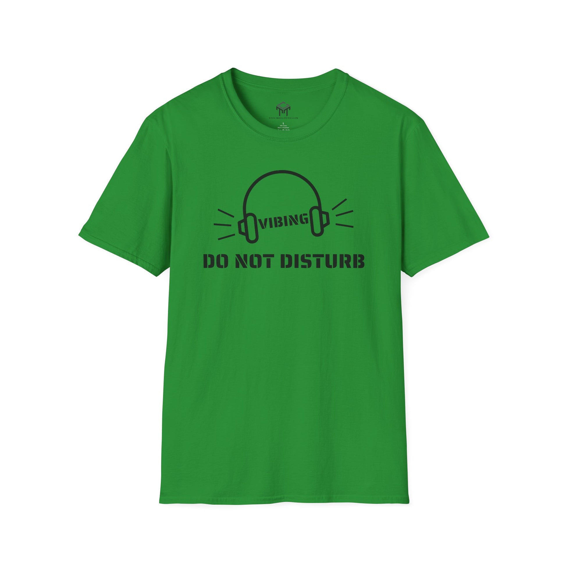 Vibing - Do Not Disturb - Funny Unisex T-Shirt
